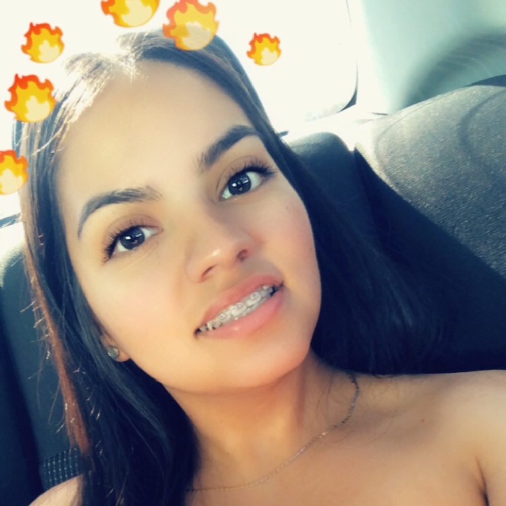 Meet your Posher, Adriana